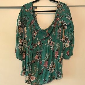Off shoulder NWT Torrid 3 floral 🎁 3 items $20